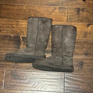 UGG Classic tall boot